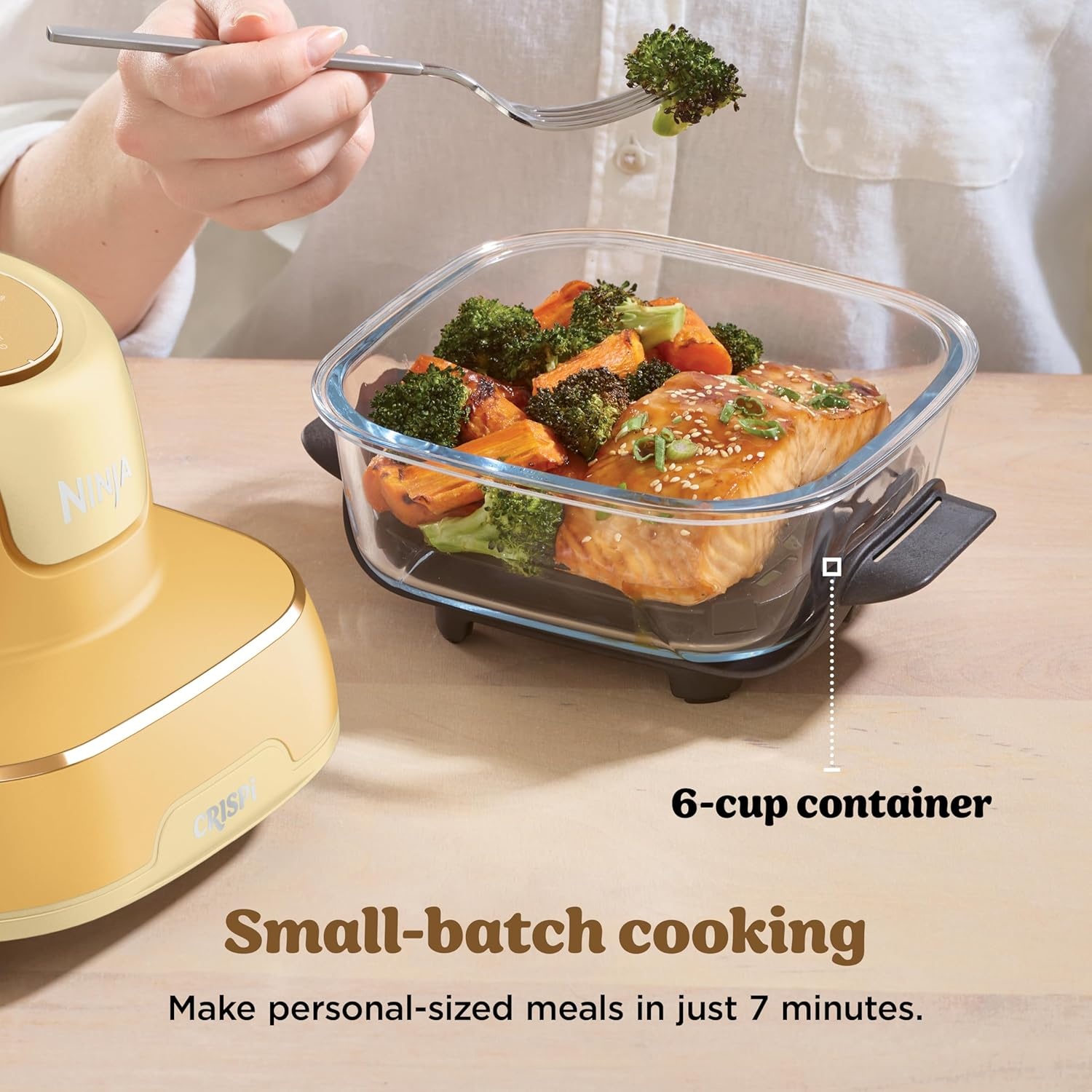 image:imageNinja Crispi Glass Air Fryer 4in1 Green FN101SG Max crisp bake air fry recrisp 450F max 4 Qt and 6 Cup containers PFASfree glassGinger Snap