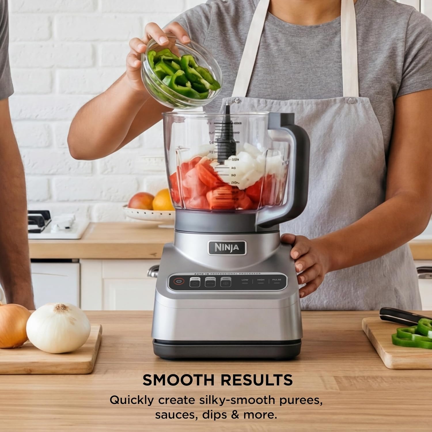 image:imageNinja Professional Plus Food Processor 850Watts With AutoiQ Preset Programs Chop Puree Dough Slice Shred With a 9Cup Capacity and a Silver Stainless Finish BN600C Canadian Version